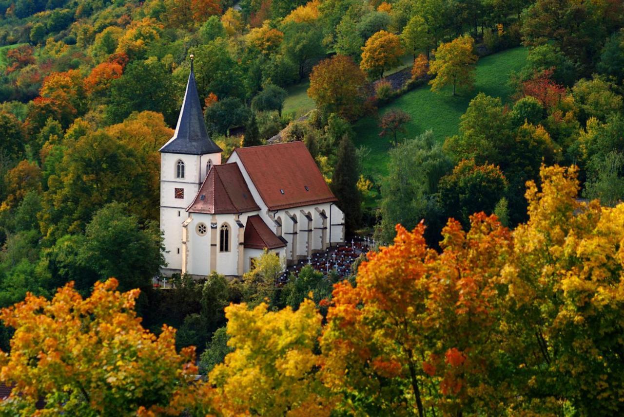 Hotel Altes Amtshaus, 3 à Mulfingen Extérieur photo