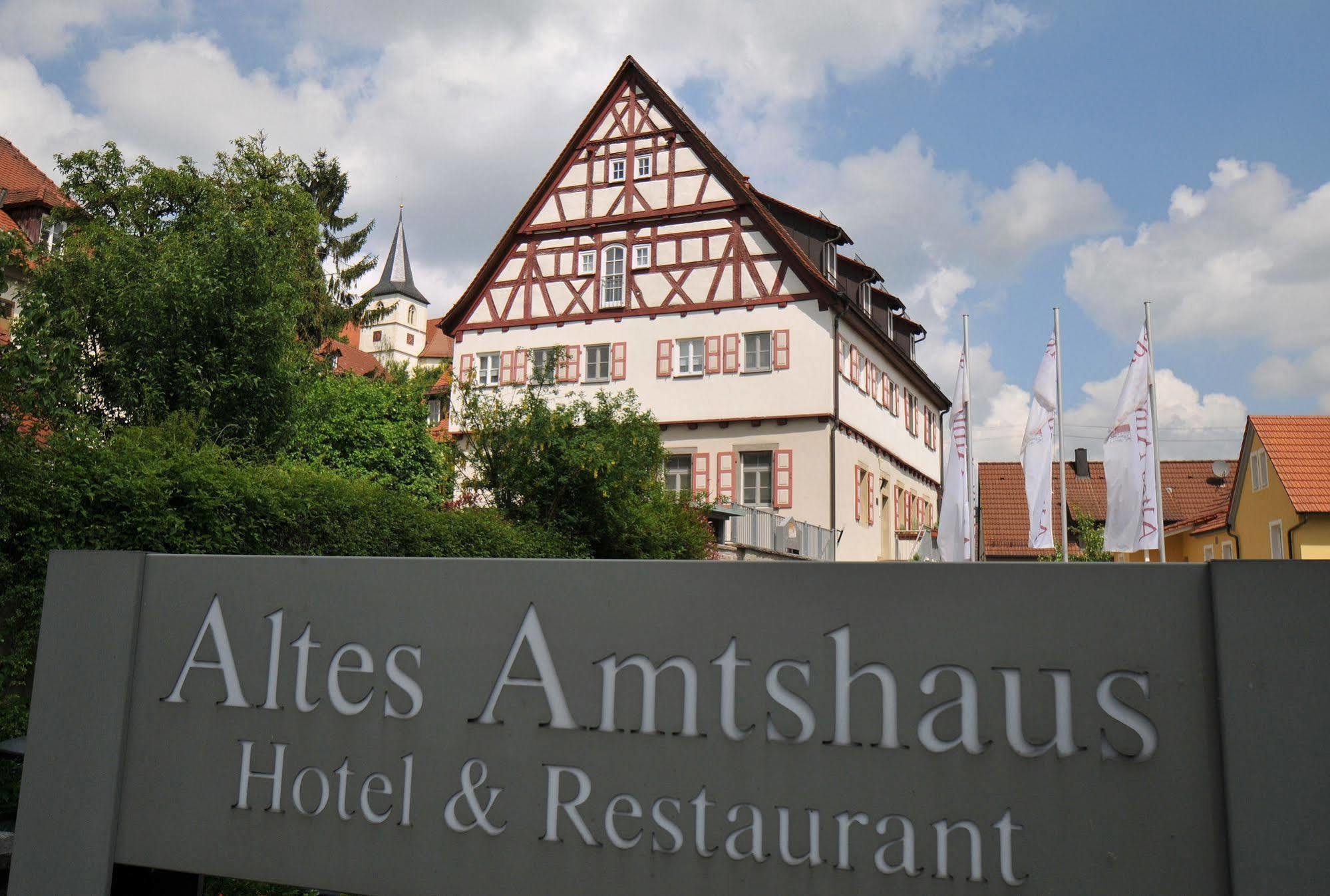 Hotel Altes Amtshaus, 3 à Mulfingen Extérieur photo